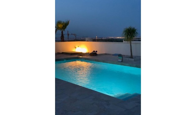 Resale - Villa -
San Miguel de Salinas - Inland