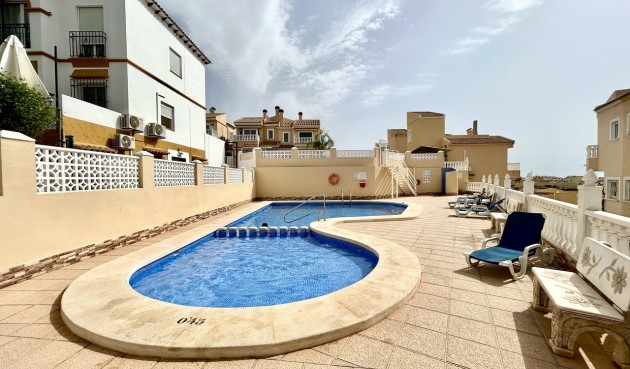 Resale - Villa -
Villamartin - Costa Blanca