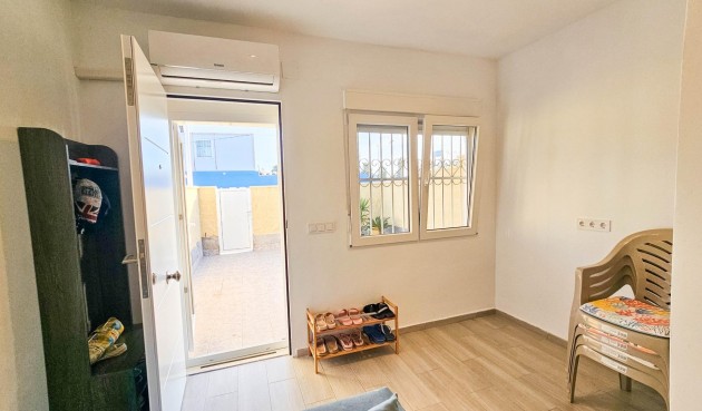 Resale - Town House -
Torrevieja - El Limonar