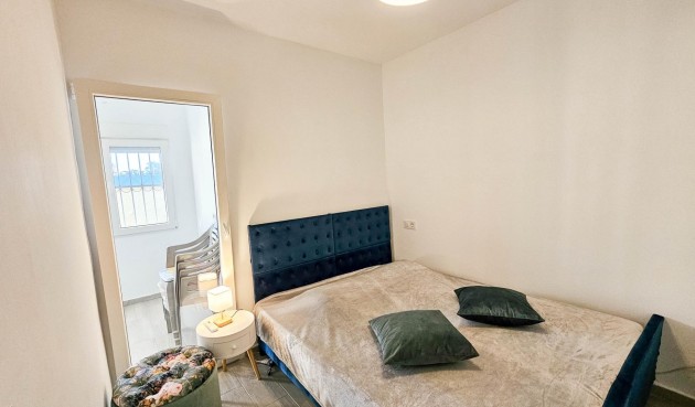 Resale - Town House -
Torrevieja - El Limonar