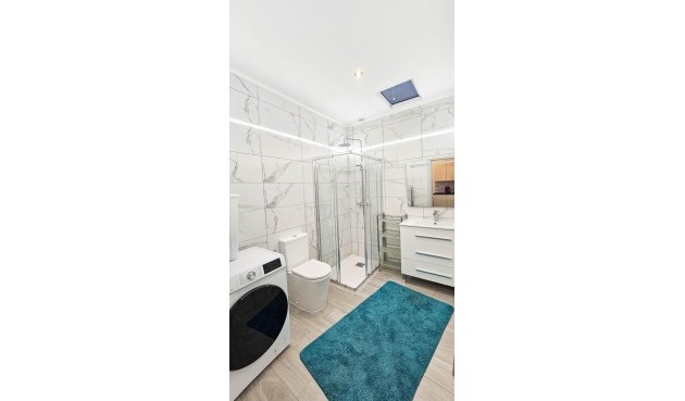 Resale - Town House -
Torrevieja - El Limonar