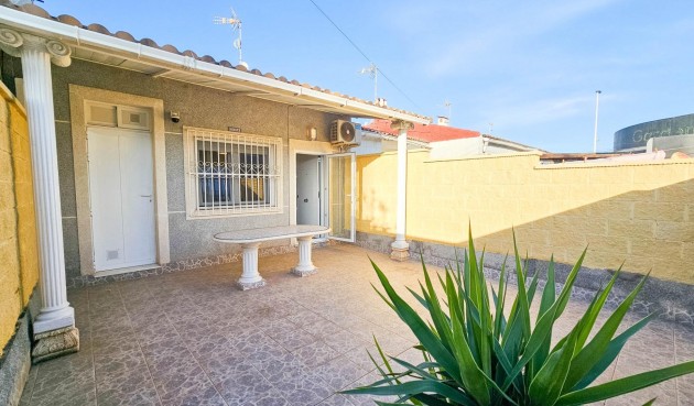 Resale - Town House -
Torrevieja - El Limonar