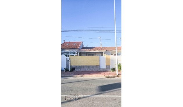 Resale - Town House -
Torrevieja - El Limonar