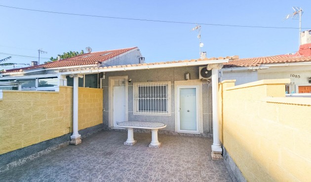 Resale - Town House -
Torrevieja - El Limonar