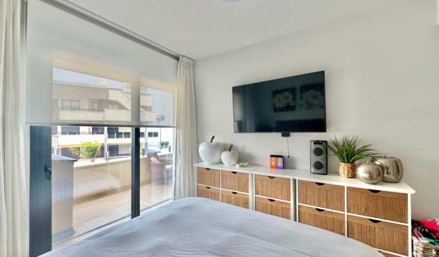 Resale - Apartment -
Orihuela Costa - Punta Prima