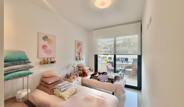 Resale - Apartment -
Orihuela Costa - Punta Prima