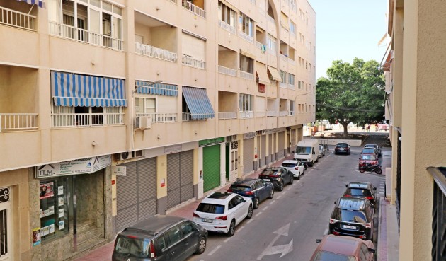Resale - Apartment -
Torrevieja - Acequion