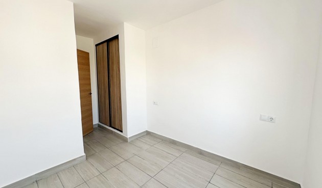 Återförsäljning - Apartment -
Torrevieja - Centro