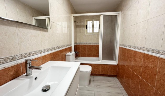 Återförsäljning - Apartment -
Torrevieja - Centro