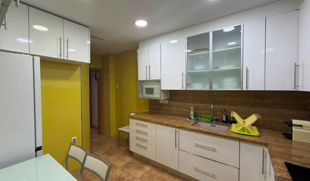 Resale - Apartment -
Torrevieja - Acequion