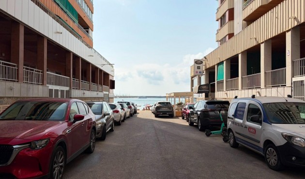 Resale - Apartment -
Torrevieja - Acequion