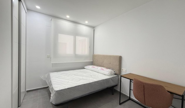 Resale - Apartment -
Torrevieja - Estacion De Autobuses