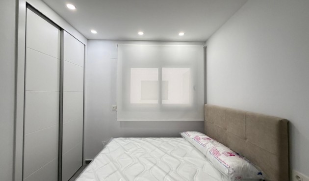 Resale - Apartment -
Torrevieja - Estacion De Autobuses