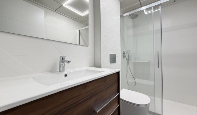 Resale - Apartment -
Torrevieja - Estacion De Autobuses