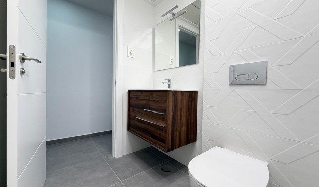 Resale - Apartment -
Torrevieja - Estacion De Autobuses