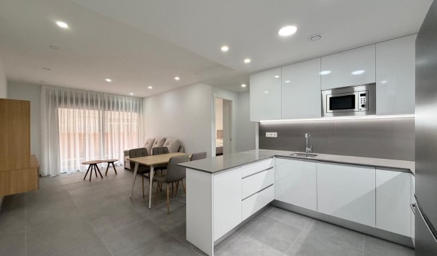 Resale - Apartment -
Torrevieja - Estacion De Autobuses