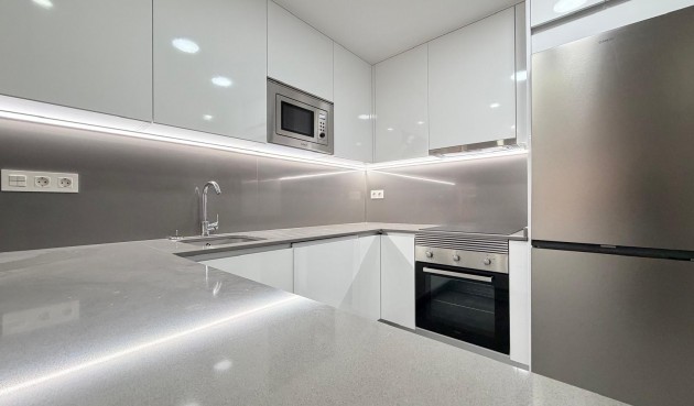 Resale - Apartment -
Torrevieja - Estacion De Autobuses