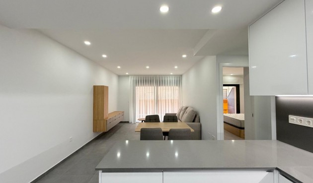 Resale - Apartment -
Torrevieja - Estacion De Autobuses
