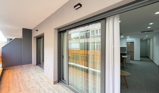 Resale - Apartment -
Torrevieja - Estacion De Autobuses