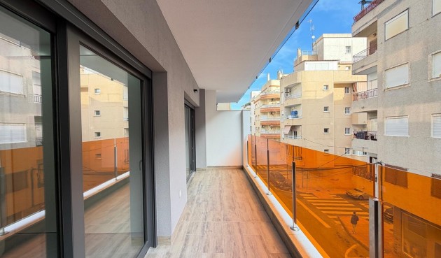 Resale - Apartment -
Torrevieja - Estacion De Autobuses