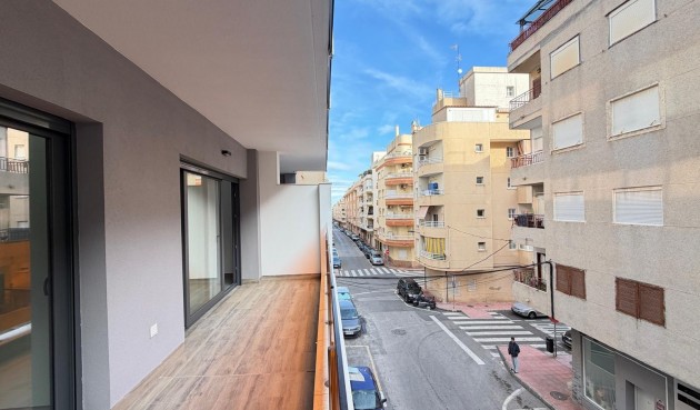 Resale - Apartment -
Torrevieja - Estacion De Autobuses