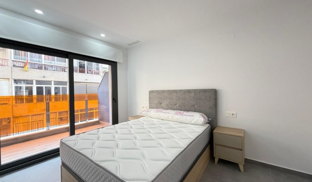 Resale - Apartment -
Torrevieja - Estacion De Autobuses