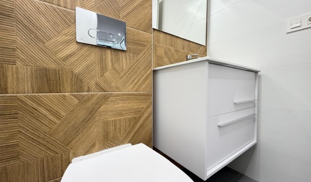Resale - Apartment -
Torrevieja - Estacion De Autobuses