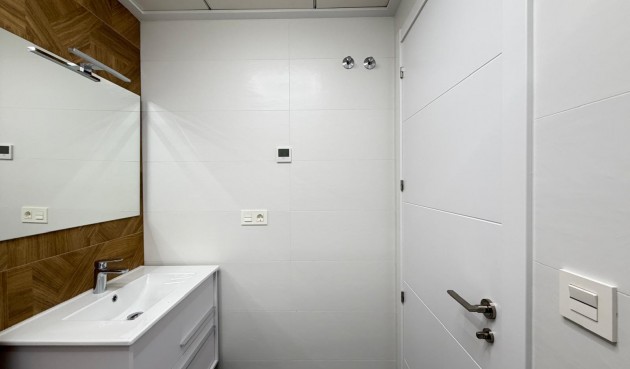 Resale - Apartment -
Torrevieja - Estacion De Autobuses