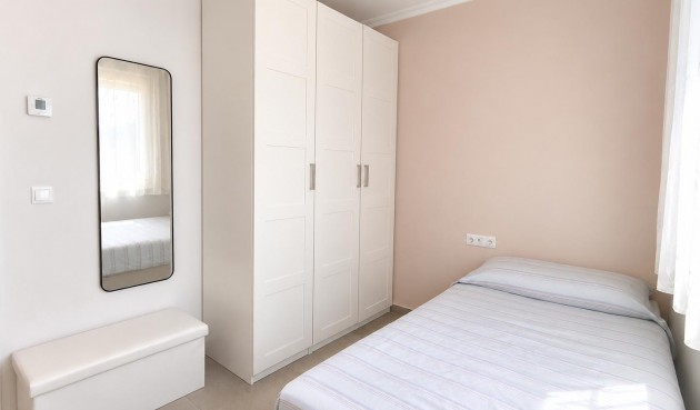 Resale - Villa -
Pinoso - Inland