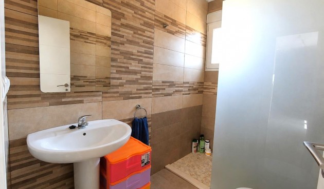 Resale - Villa -
Pinoso - Inland
