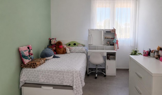 Resale - Villa -
Pinoso - Inland