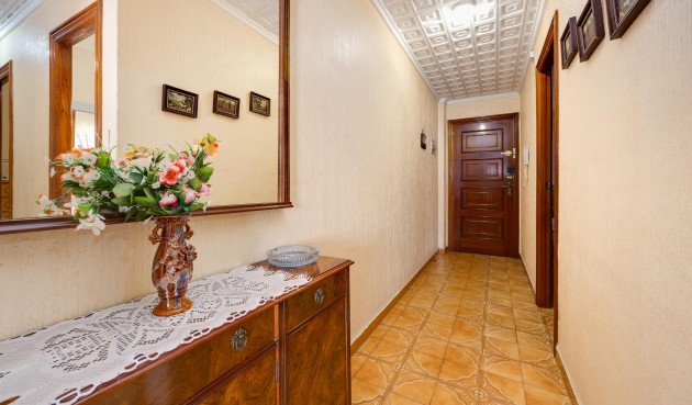 Resale - Apartment -
Torrevieja - Costa Blanca