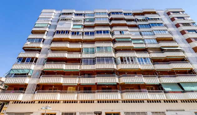 Resale - Apartment -
Torrevieja - Costa Blanca