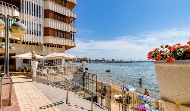 Resale - Apartment -
Torrevieja - Costa Blanca