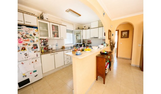 Resale - Villa -
Torrevieja - Costa Blanca