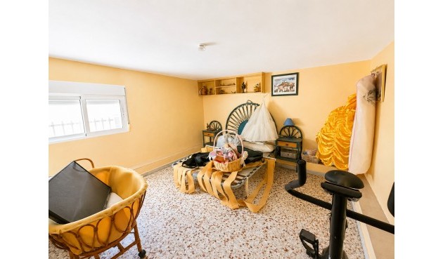 Resale - Villa -
Torrevieja - Costa Blanca