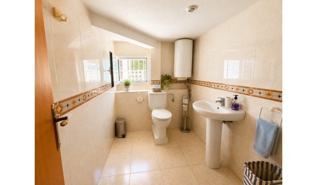 Resale - Villa -
Torrevieja - Costa Blanca