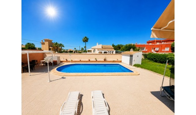 Resale - Villa -
Torrevieja - Costa Blanca