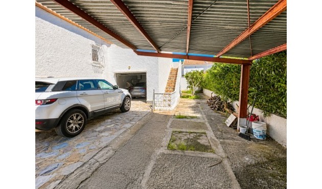 Resale - Villa -
Torrevieja - Costa Blanca