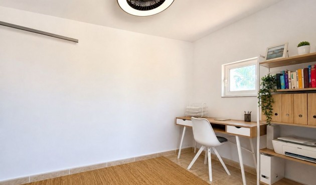 Brukt - Villa -
Villamartin - Costa Blanca