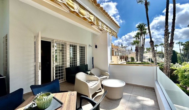 Brukt - Villa -
Villamartin - Costa Blanca