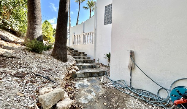 Brukt - Villa -
Villamartin - Costa Blanca