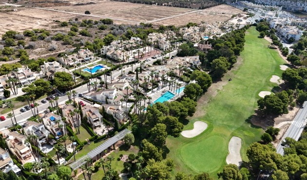 Brukt - Villa -
Villamartin - Costa Blanca