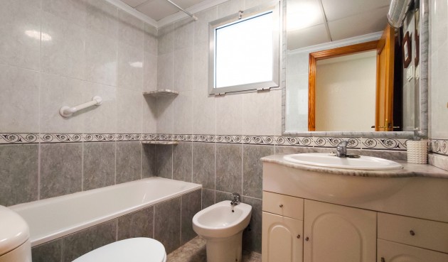 Resale - Apartment -
Guardamar del Segura - Costa Blanca