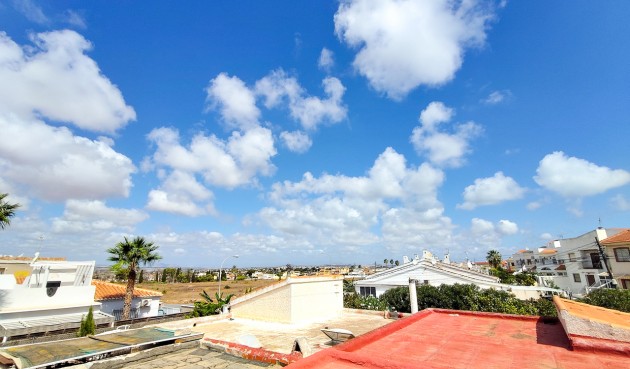 Resale - Bungalow -
Torrevieja - Costa Blanca