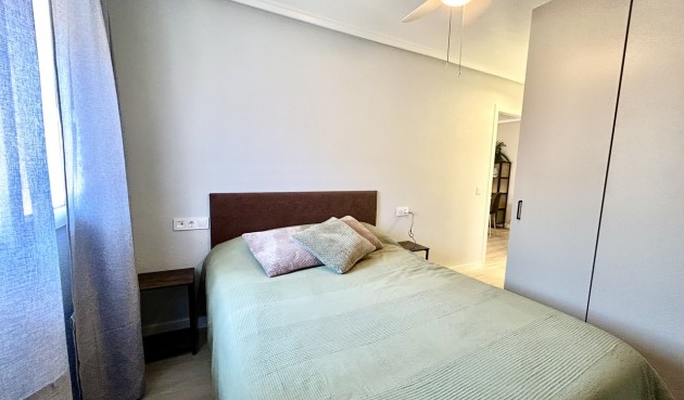 Resale - Apartment -
Torrevieja - Costa Blanca