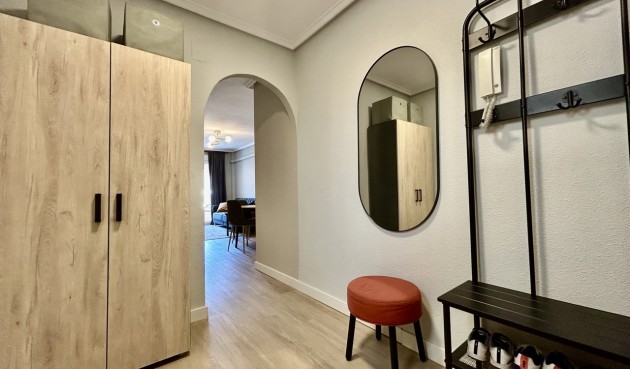Resale - Apartment -
Torrevieja - Costa Blanca