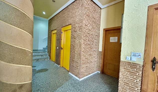 Resale - Apartment -
Torrevieja - Costa Blanca