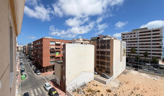 Resale - Apartment -
Torrevieja - Acequion