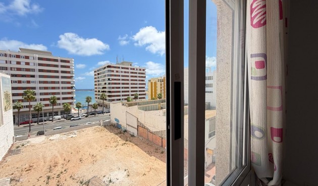Resale - Apartment -
Torrevieja - Acequion